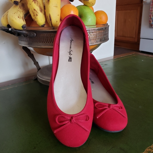 NWOT AE  Dorothy ruby red slipper shoes - Picture 9 of 16